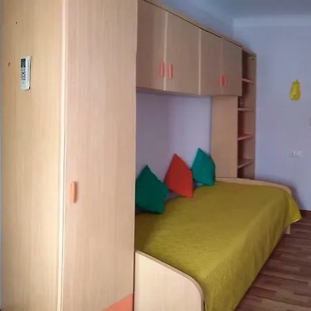 Apartamento A 50 Metros De La Playa En * Santa Pola